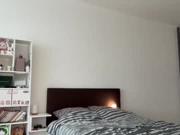 girl
        little_sunrice cam image #30184