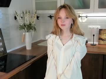 girl
        maudbayles cam image #17850