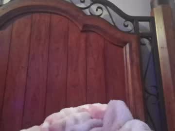 girl
        findombratty cam image #36155