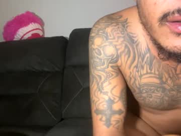 couple Live Sex Girls On Cam with juicyyxx3