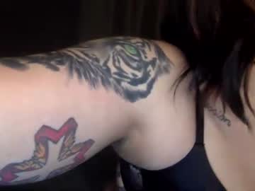 girl
        charliemariexx cam image #10024