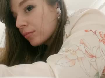 girl
        vellarecupero cam image #29934
