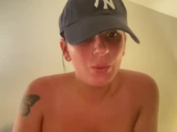girl
        valentinamarie69 cam image #10955