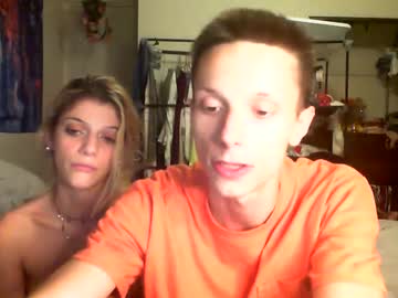 couple Live Sex Girls On Cam with lilvioletxxx