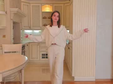 girl
        harrieteasley cam image #17050