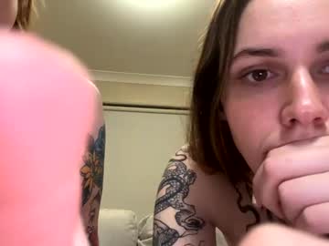 couple Live Sex Girls On Cam with lesbianlovers38