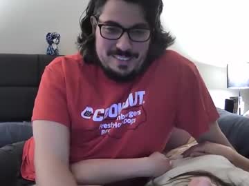 couple Live Sex Girls On Cam with nummyjello